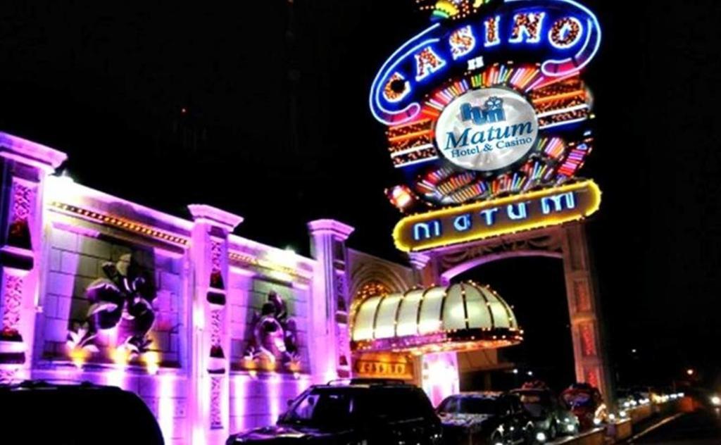 Matum Hotel & Casino ซานติอาโก เด ลอสกาบาเญโรส ภายนอก รูปภาพ